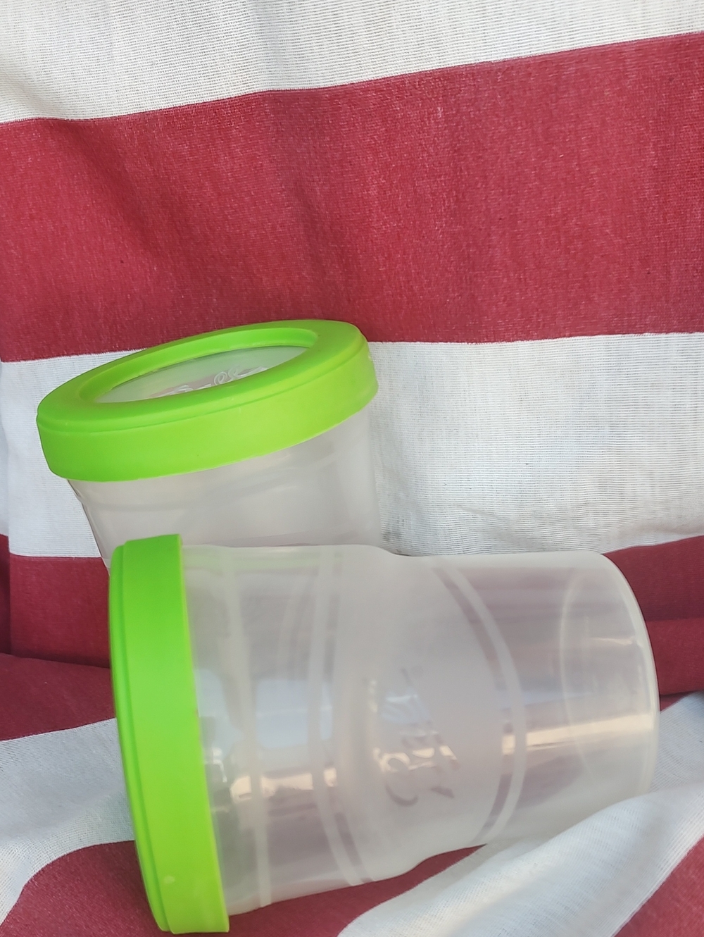 Ball/Tubber Ware Small Containers - Picture 4 of 7